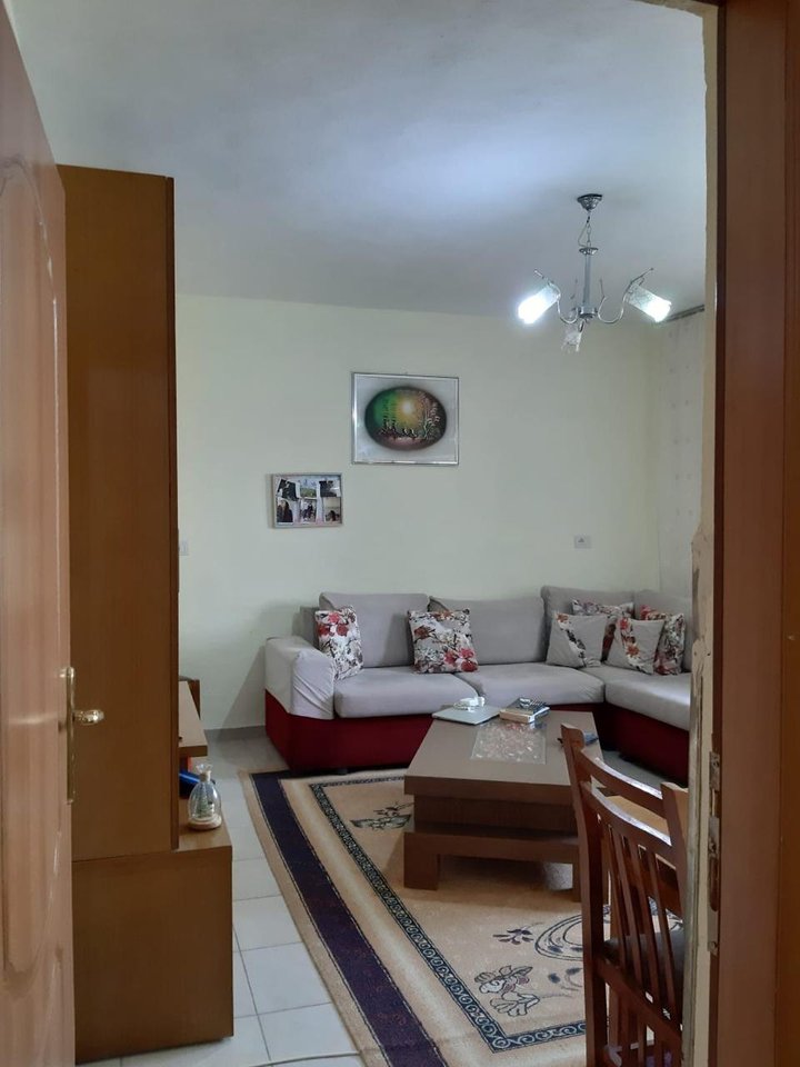 VENDESI APPARTAMENTO 1+1 – ALI DEMI (PRESSO KRYEGJYSHATA)