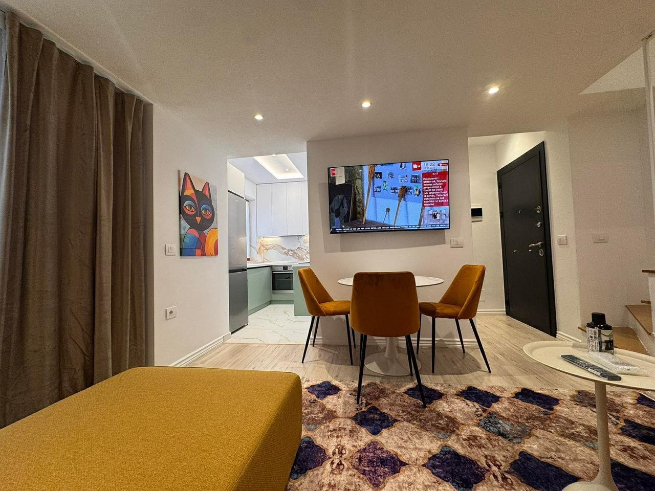 JEPET ME QERA DUPLEX 1+1+2 – RRUGA E DIBRËS 🏡