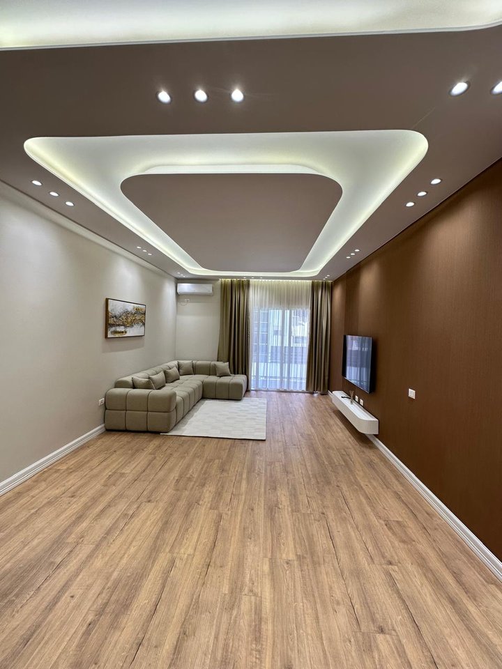 SHITET APARTAMENT 2+1 – KOMPLEKSI GOLDEN PARK, TIRANË