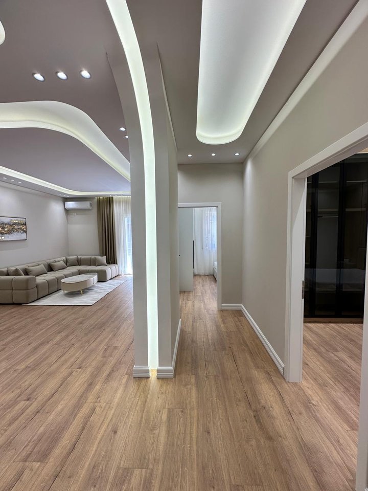 SHITET APARTAMENT 2+1 – KOMPLEKSI GOLDEN PARK, TIRANË