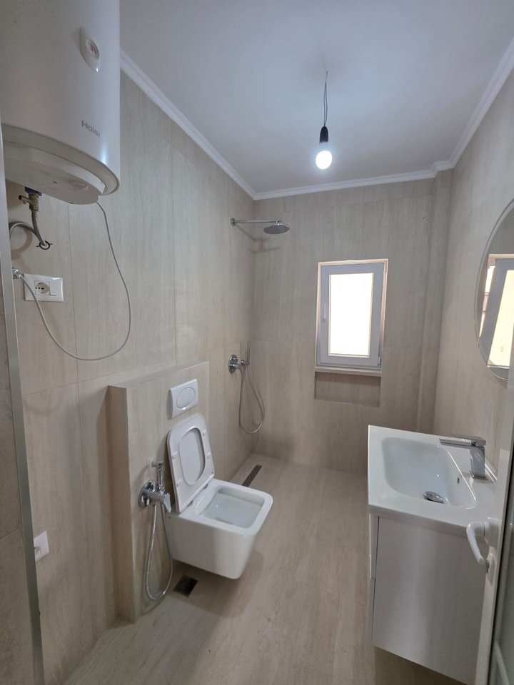 VENDESI APPARTAMENTO 1+1 – PORCELAN (DIETRO UET)