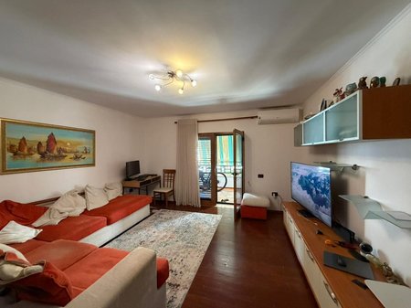 SHITET APARTAMENT 3+1 – SOMEG / MYSLYM SHYRI, TIRANË