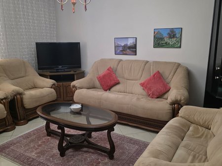 JEPET ME QERA APARTAMENT 2+1 – RRUGA SIRI KODRA 🏡