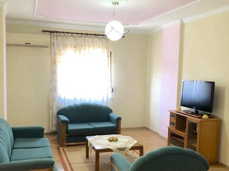 🏡 SHTËPI ME QERA – RRUGA JORDAN MISJA, TIRANË