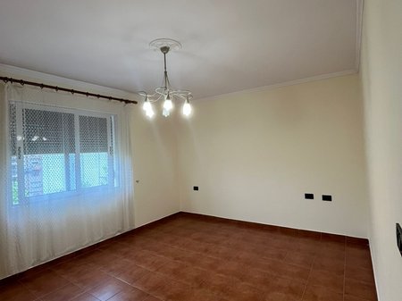 🏡 SHTËPI ME QIRA – ALI DEMI, TIRANË