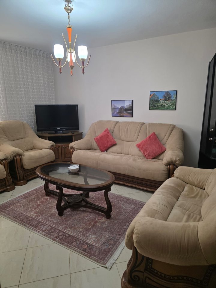 JEPET ME QERA APARTAMENT 2+1 – RRUGA SIRI KODRA 🏡