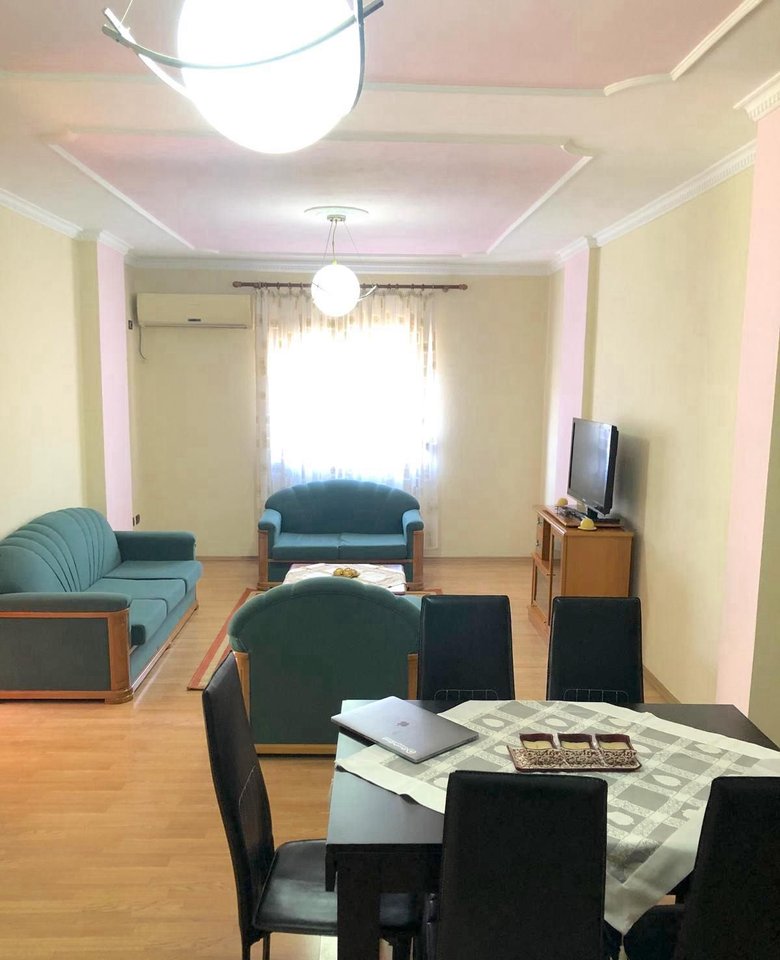 🏡 SHTËPI ME QERA – RRUGA JORDAN MISJA, TIRANË