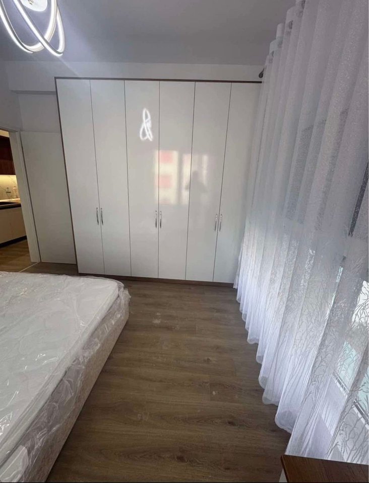 🏡 APARTAMENT ME QERA – ALI DEMI, KOMPLEKSI KADIU