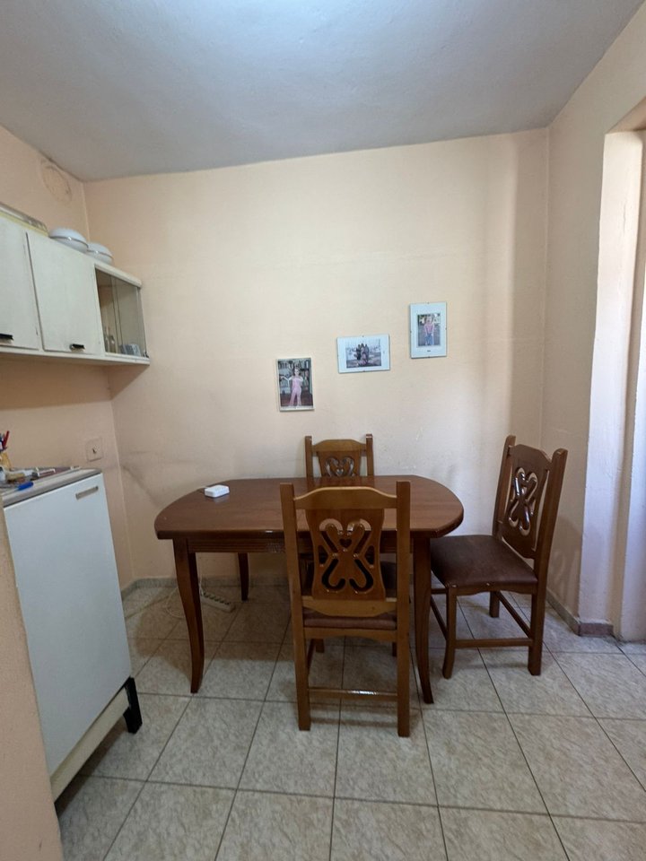 🏡 SHITET APARTAMENT 2+1 – RRUGA BARDHYL (SHESHI “STRAUS”), TIRANË
