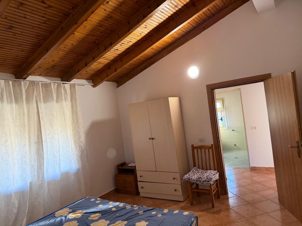 🏡 APARTAMENT ME QIRA – PRANË RR. BESA, RR. FIQIRI RUSI