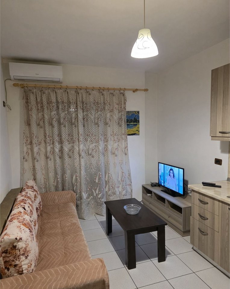 AFFITTASI APPARTAMENTO 1+1 – XHAMLLIK, VIA TELO NDINI 🏡