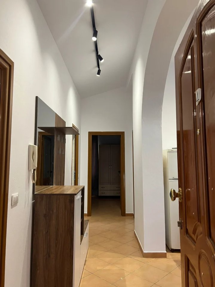 AFFITTASI APPARTAMENTO 3+1 – SELITË, VICINO ALL'UNIVERSITÀ MARIN BARLETI 🏡