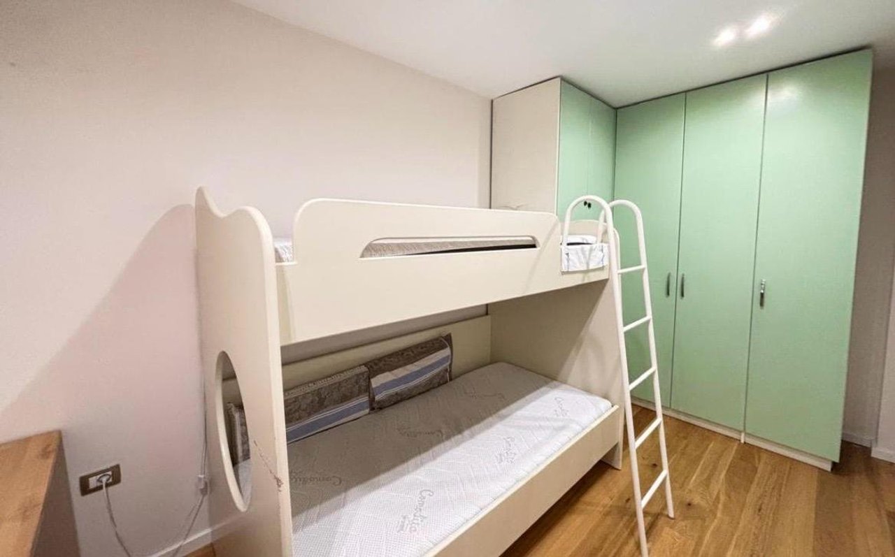 FOR RENT 3+1 APARTMENT – NEAR KUQE SCHOOL, TIRANA 🏡
