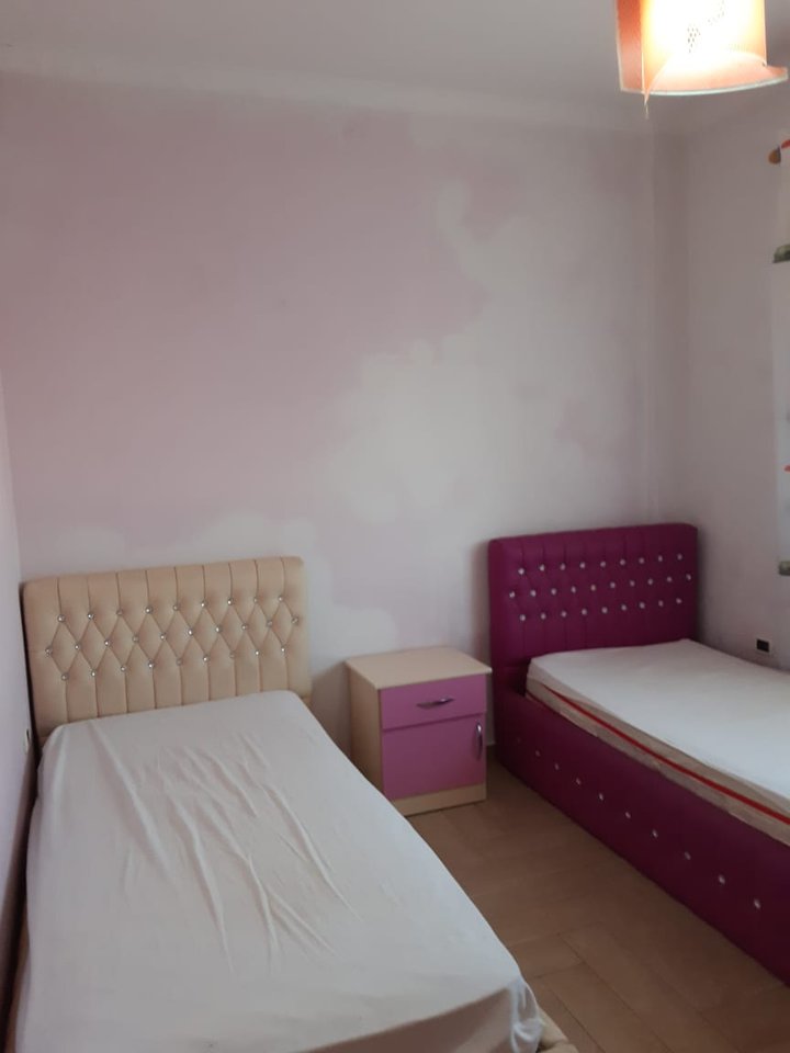 🏡 SHTËPI ME QIRA – RR. “YMER SALLAKU”, TIRANË