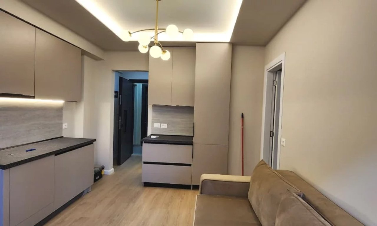 SHITET APARTAMENT LUKSOZ 1+1 – ALI DEM