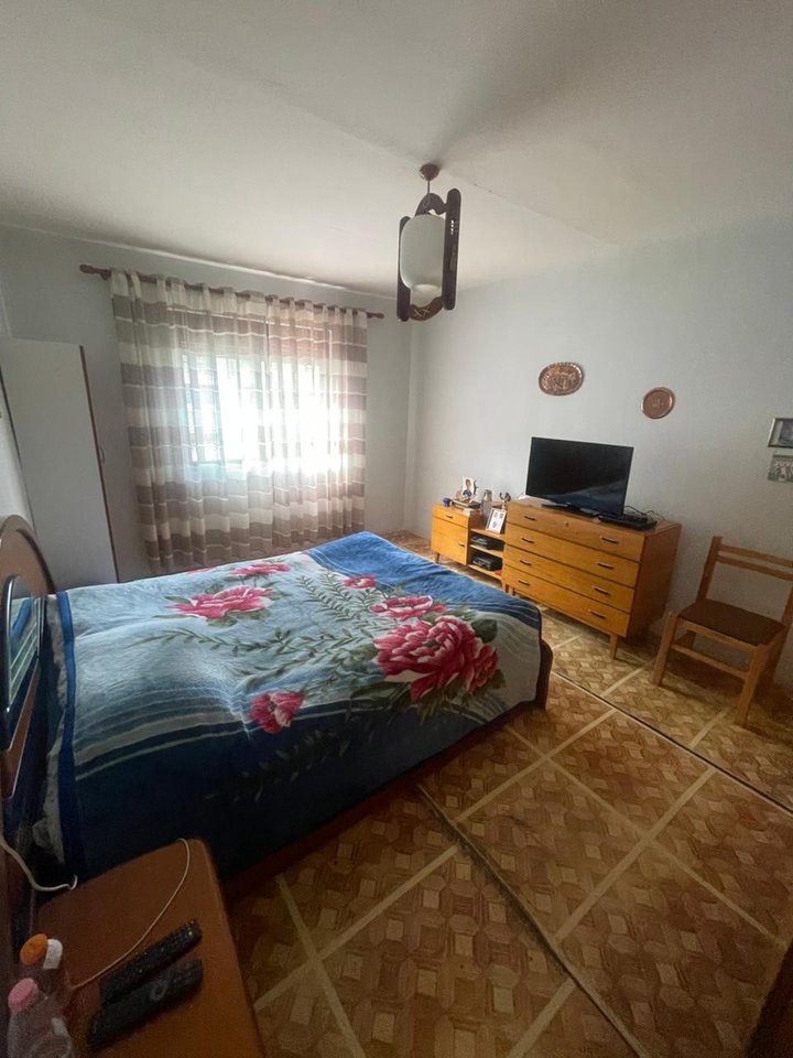 APARTAMENT 2+1 NË SHITJE – ALI DEMI, TREGU ELEKTRIK