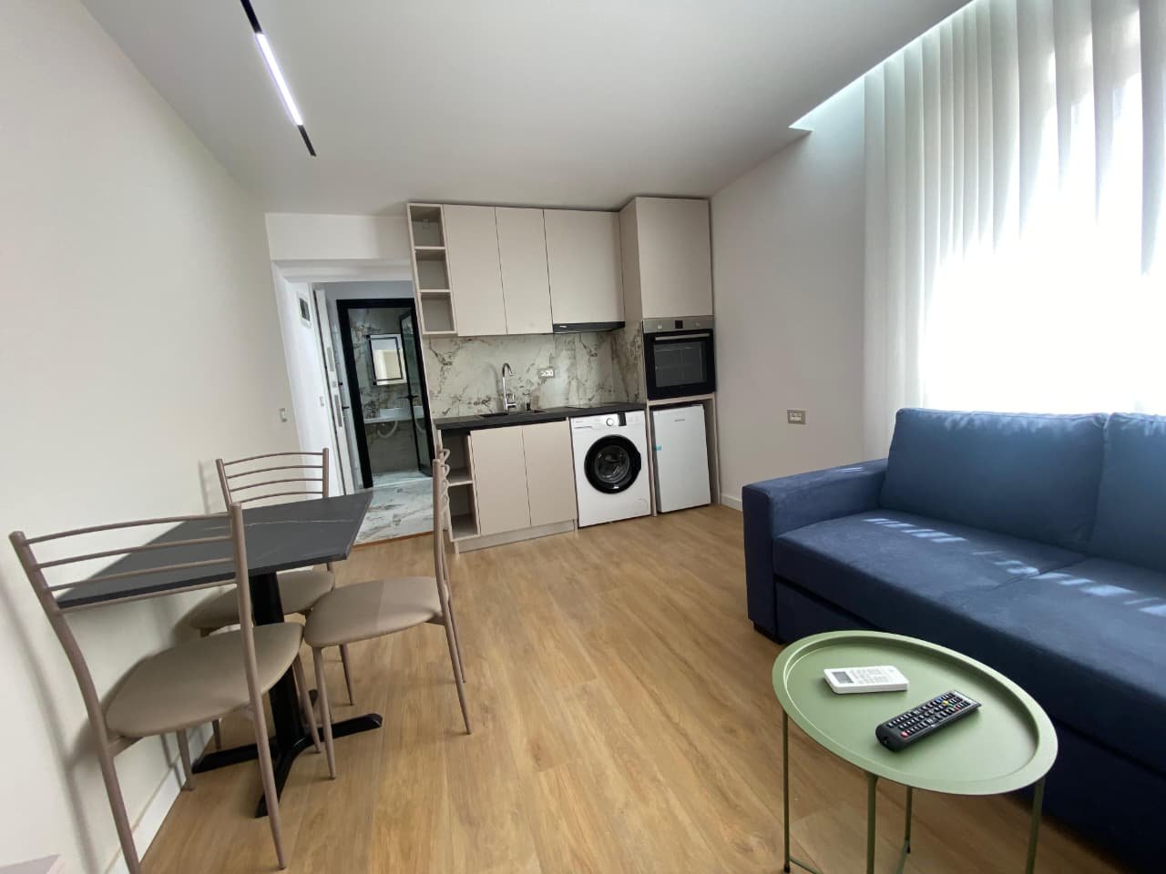🏡 APARTAMENT 1+1 NË SHITJE – PRANË SHKOLLËS SË BALETIT