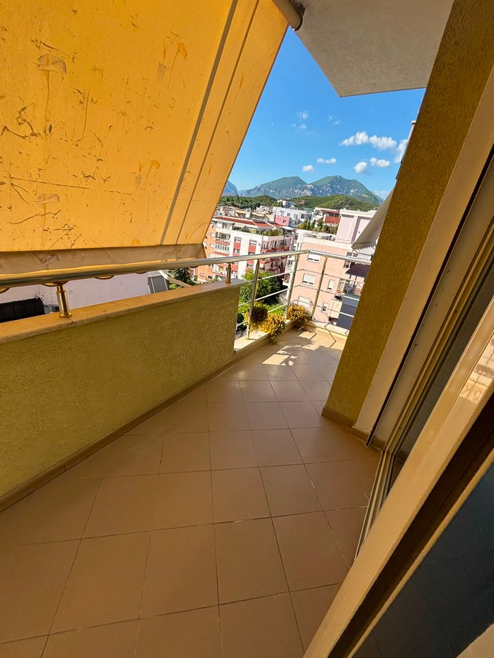 🏡 APARTAMENT 2+1 NË SHITJE – FRESK, RRUGA E DAJTIT