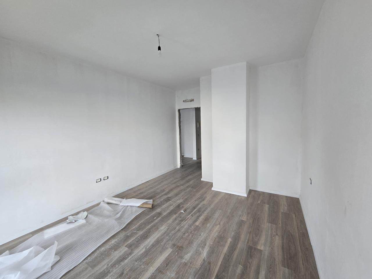 SHITET APARTAMENT 1+1 – KOMPLEKSI “AURA”, LAPRAK