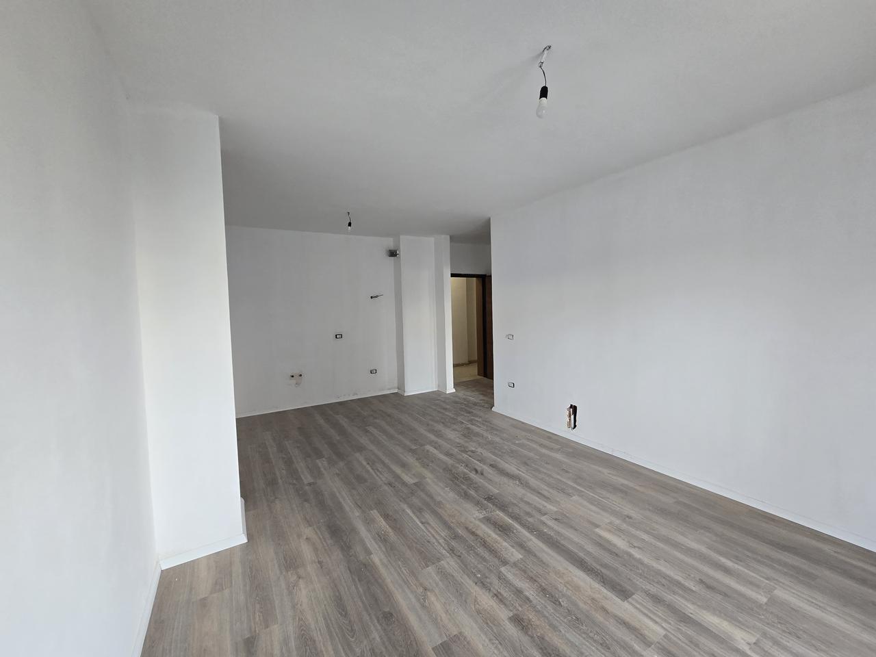 SHITET APARTAMENT 1+1 – KOMPLEKSI “AURA”, LAPRAK