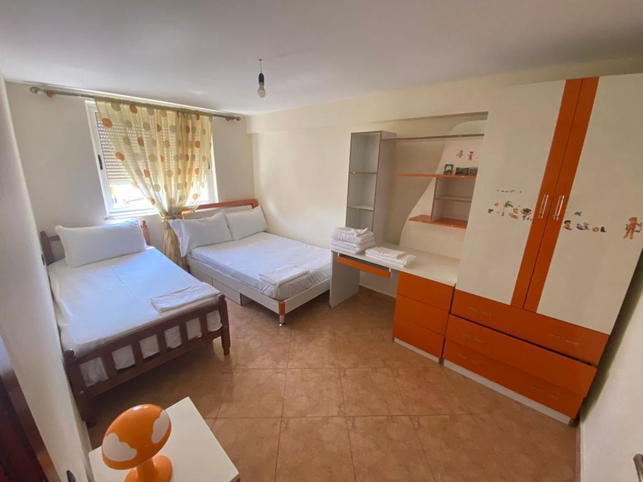 SHITET APARTAMENT 2+1 – PAZARI I RI, TEK SHESHI AVNI RUSTEMI