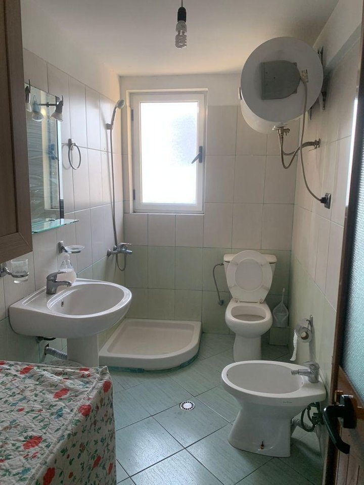SHITET APARTAMENT 2+1 – PAZARI I RI, TEK SHESHI AVNI RUSTEMI