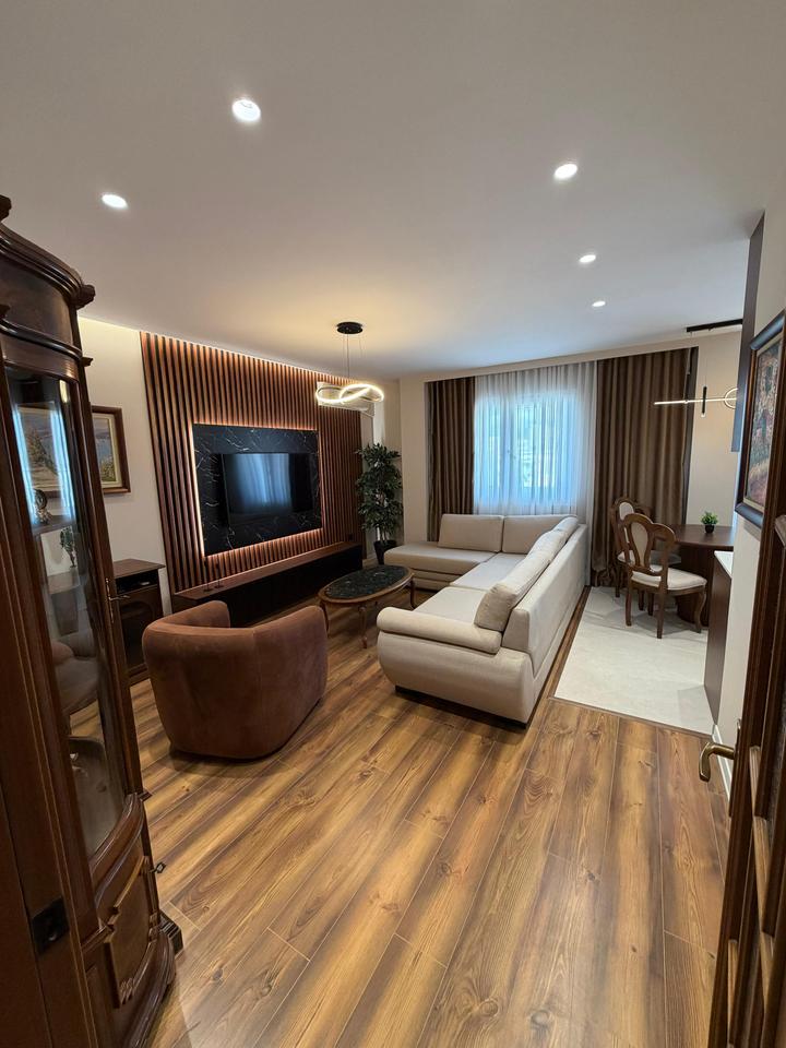 SHITET APARTAMENT 2+1+2 – RRUGA MINE PEZA, TIRANË