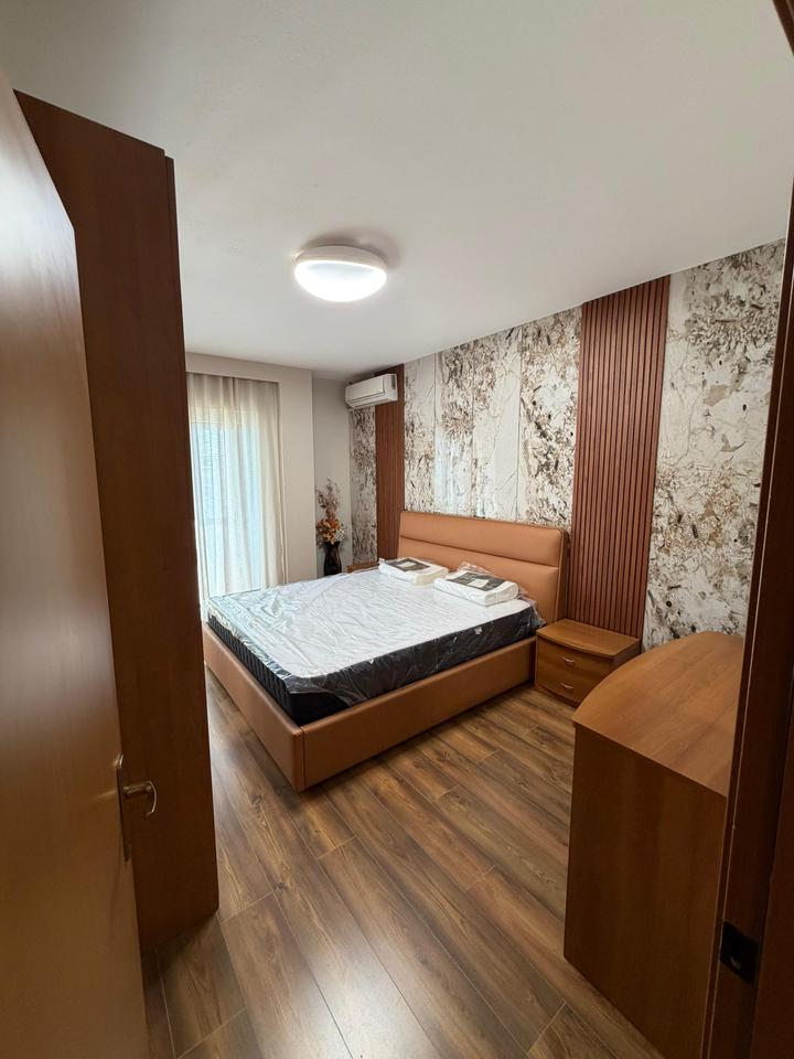 SHITET APARTAMENT 2+1+2 – RRUGA MINE PEZA, TIRANË