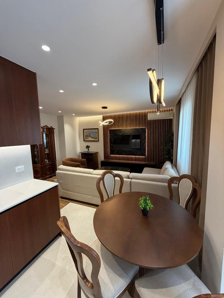 SHITET APARTAMENT 2+1+2 – RRUGA MINE PEZA, TIRANË