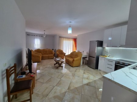 SHITET APARTAMENT 2+1 – FRESKU, RRUGA MUHAMET DELIU