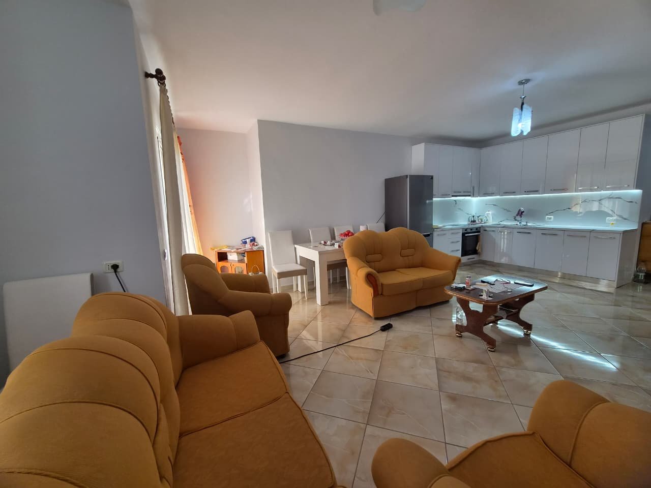 SHITET APARTAMENT 2+1 – FRESKU, RRUGA MUHAMET DELIU