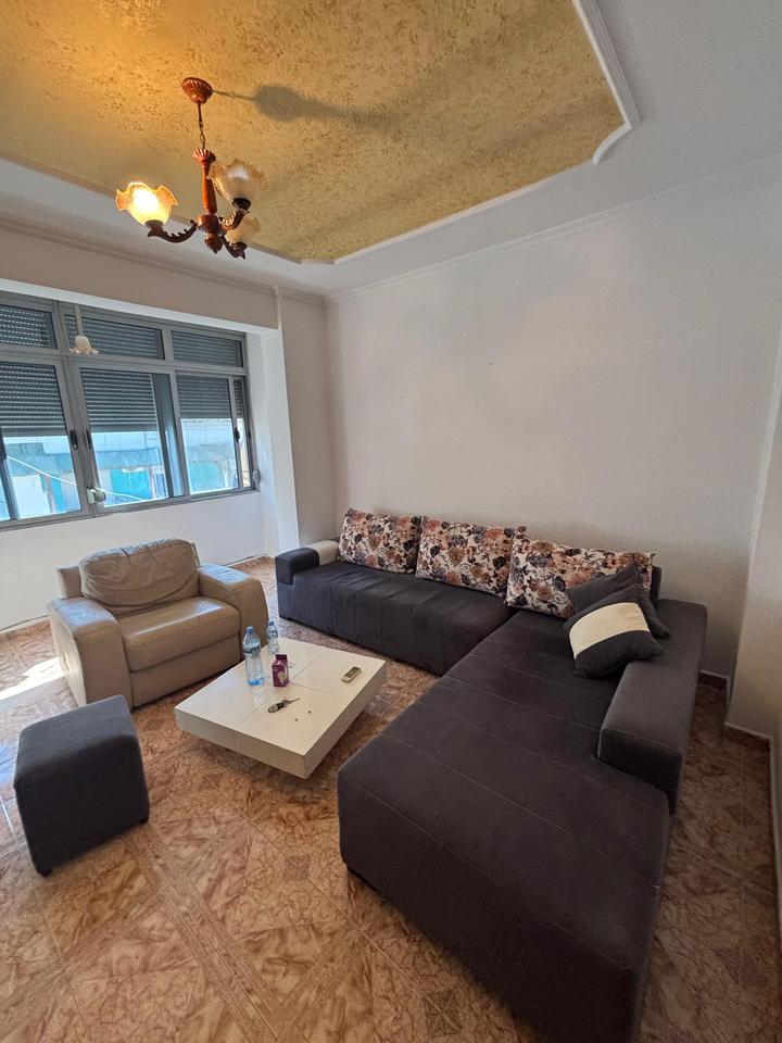 VENDESI APPARTAMENTO 2+1 – VIA KAVAJËS