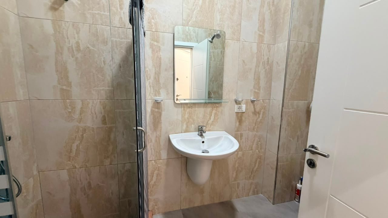 SHITET APARTAMENT 2+1+2 – LIQENI I THATË, RRUGA PETI