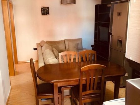 SHITET APARTAMENT 2+1 – OXHAKU, PRANË ÇUFOS
