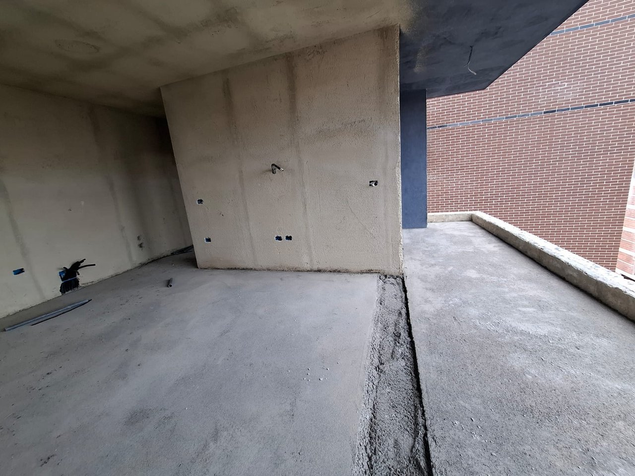 FOR SALE APARTMENT 1+1 – FORMER AVIATION FIELD