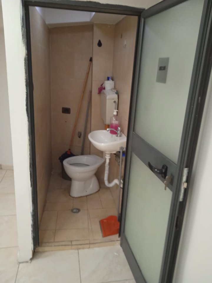 🏢 JEPET ME QIRA AMBIENT BIZNESI – RRUGA E DURRËSIT