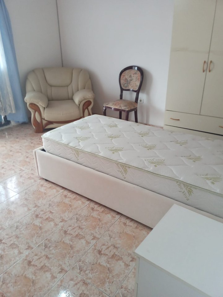 🏡 JEPET ME QIRA HYRJE 1+1