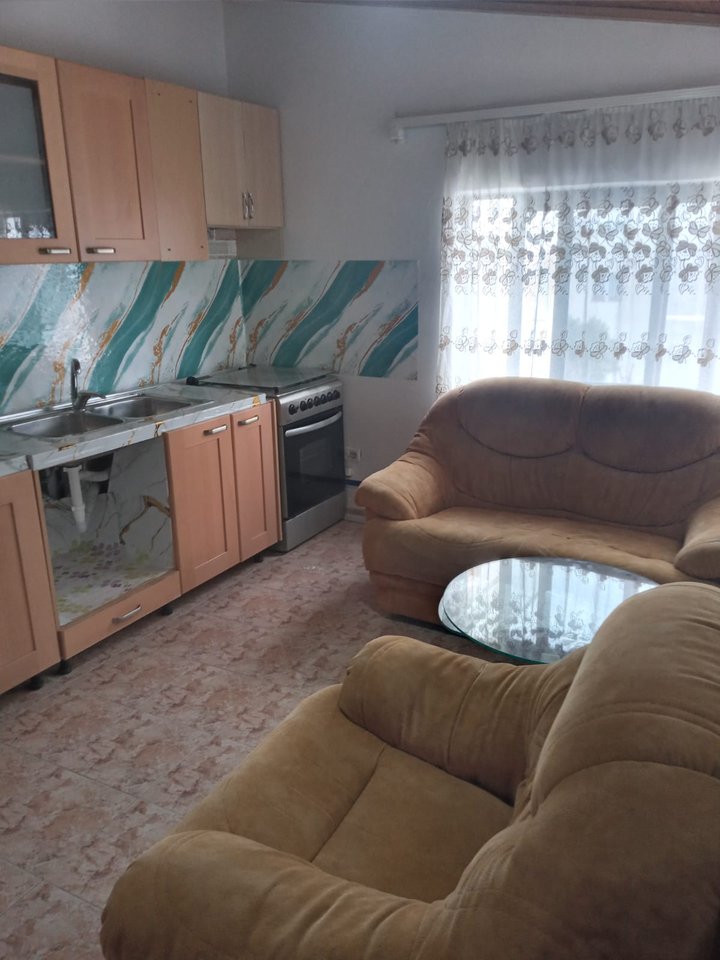 🏡 JEPET ME QIRA HYRJE 1+1