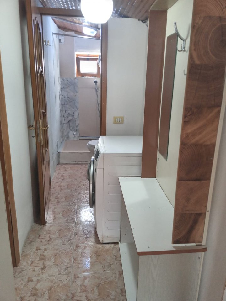 🏡 JEPET ME QIRA HYRJE 1+1