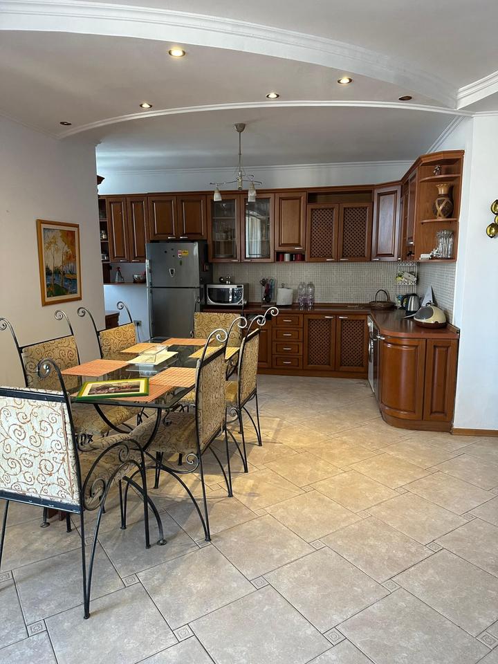🏡 SHITET APARTAMENT ME VERANDË – KOMUNA E PARISIT