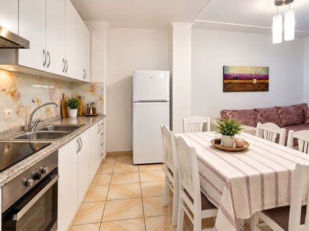 SHITET APARTAMENT 1+1 – MISTO MAME, PALLATET ÇABEJ