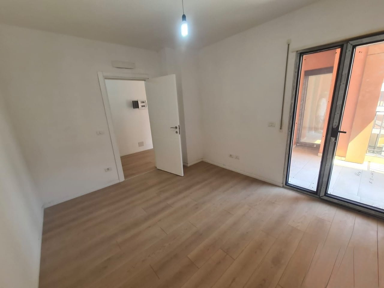 SHITET APARTAMENT 2+1 – SHKOLLA E KUQE