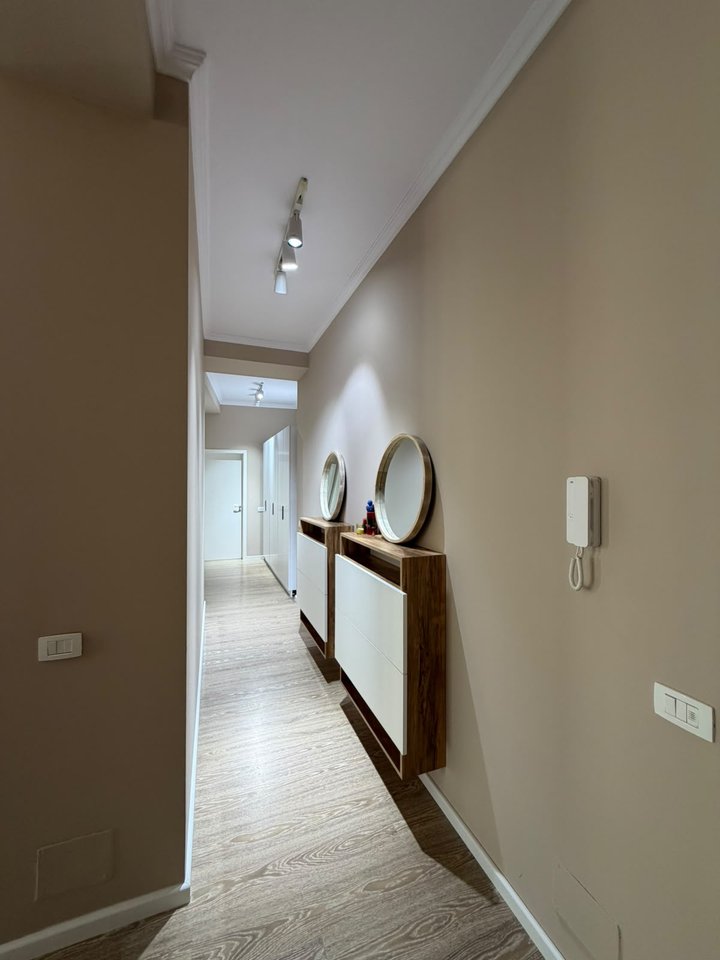 SHITET APARTAMENT 2+1 – 21 DHJETORI, KOMPLEKSI KONTAKT