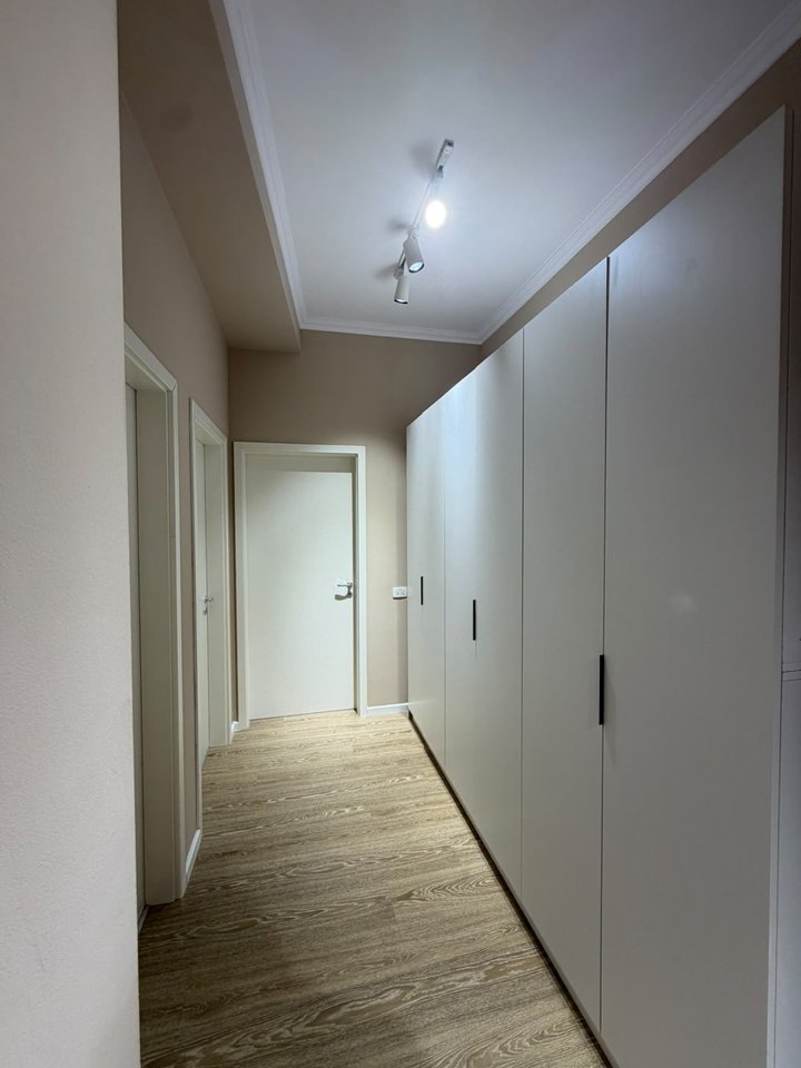 SHITET APARTAMENT 2+1 – 21 DHJETORI, KOMPLEKSI KONTAKT
