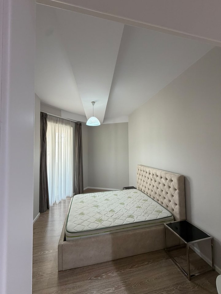 SHITET APARTAMENT 2+1 – 21 DHJETORI, KOMPLEKSI KONTAKT