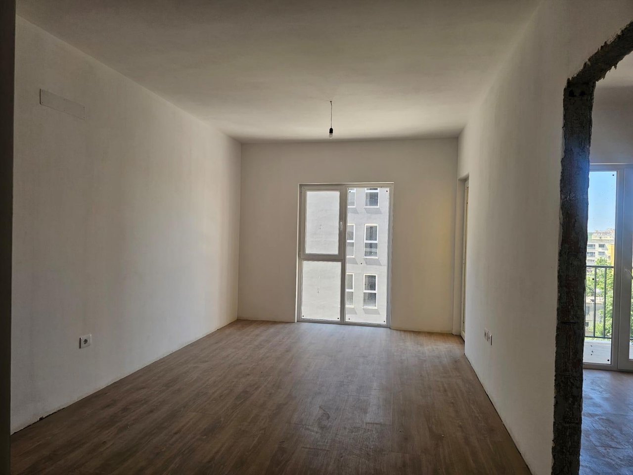 SHITET APARTAMENT 1+1 – DOGANA, TIRANA ENTRY 2
