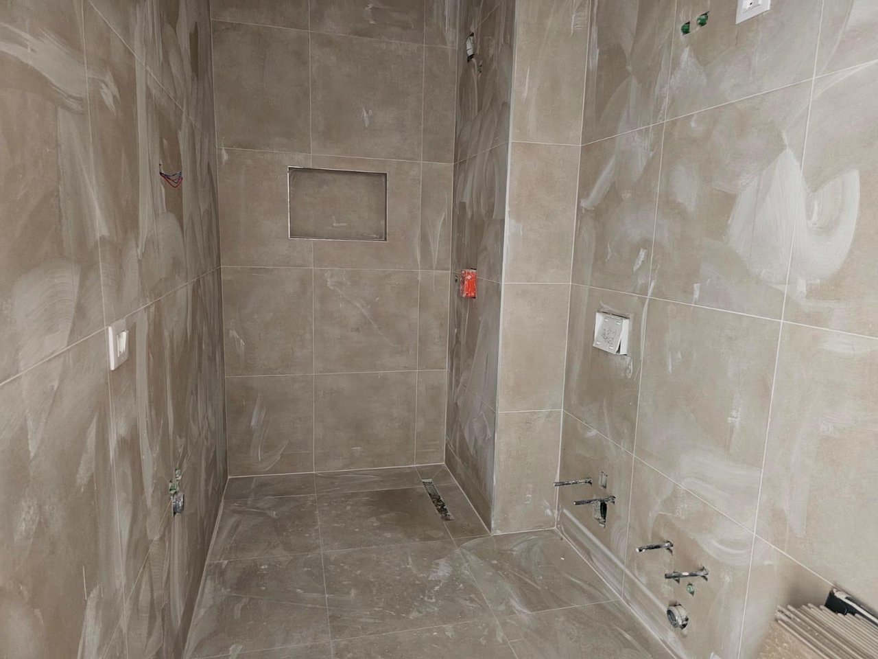 SHITET APARTAMENT 1+1 – DOGANA, TIRANA ENTRY 2