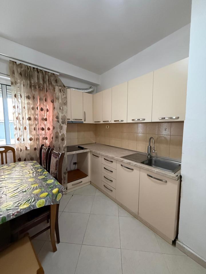 VENDESI APPARTAMENTO 1+1 – PORCELAN