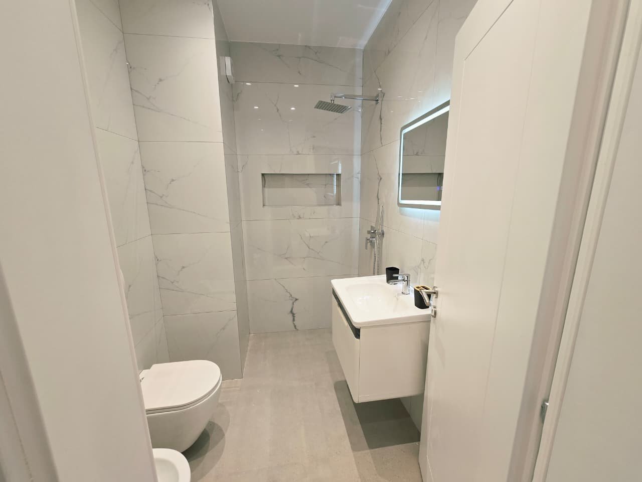 SHITET APARTAMENT 2+1+2 – JORDAN MISJA, AVI RESIDENCE
