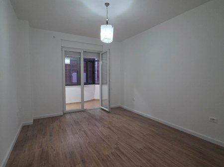SHITET APARTAMENT 2+1 – BULEVARDI I RI